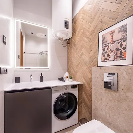 Stylish Family 1 Bedroom With Working Desk By Park And Restaurants شقة ريغا