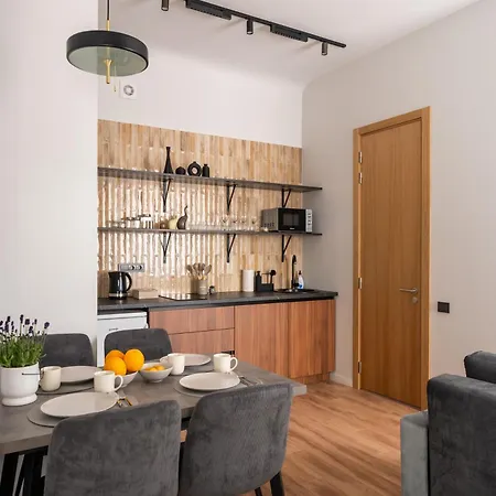 Stylish Family 1 Bedroom With Working Desk By Park And Restaurants * ريغا