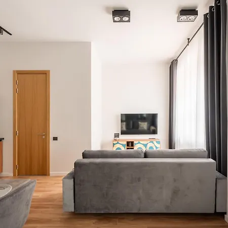 Stylish Family 1 Bedroom With Working Desk By Park And Restaurants شقة ريغا